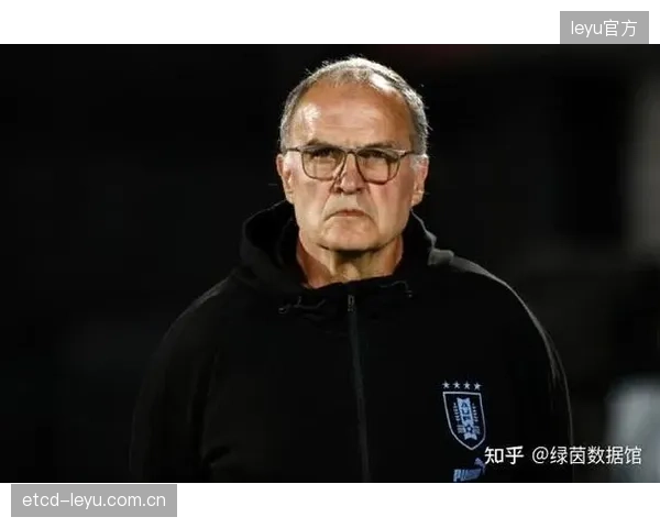 国际足联确认六换人名额规则,贝尔萨高位压迫战术获体能红利。 国际足联确认六换人名额规则,贝尔萨高位压迫战术获体能红利。